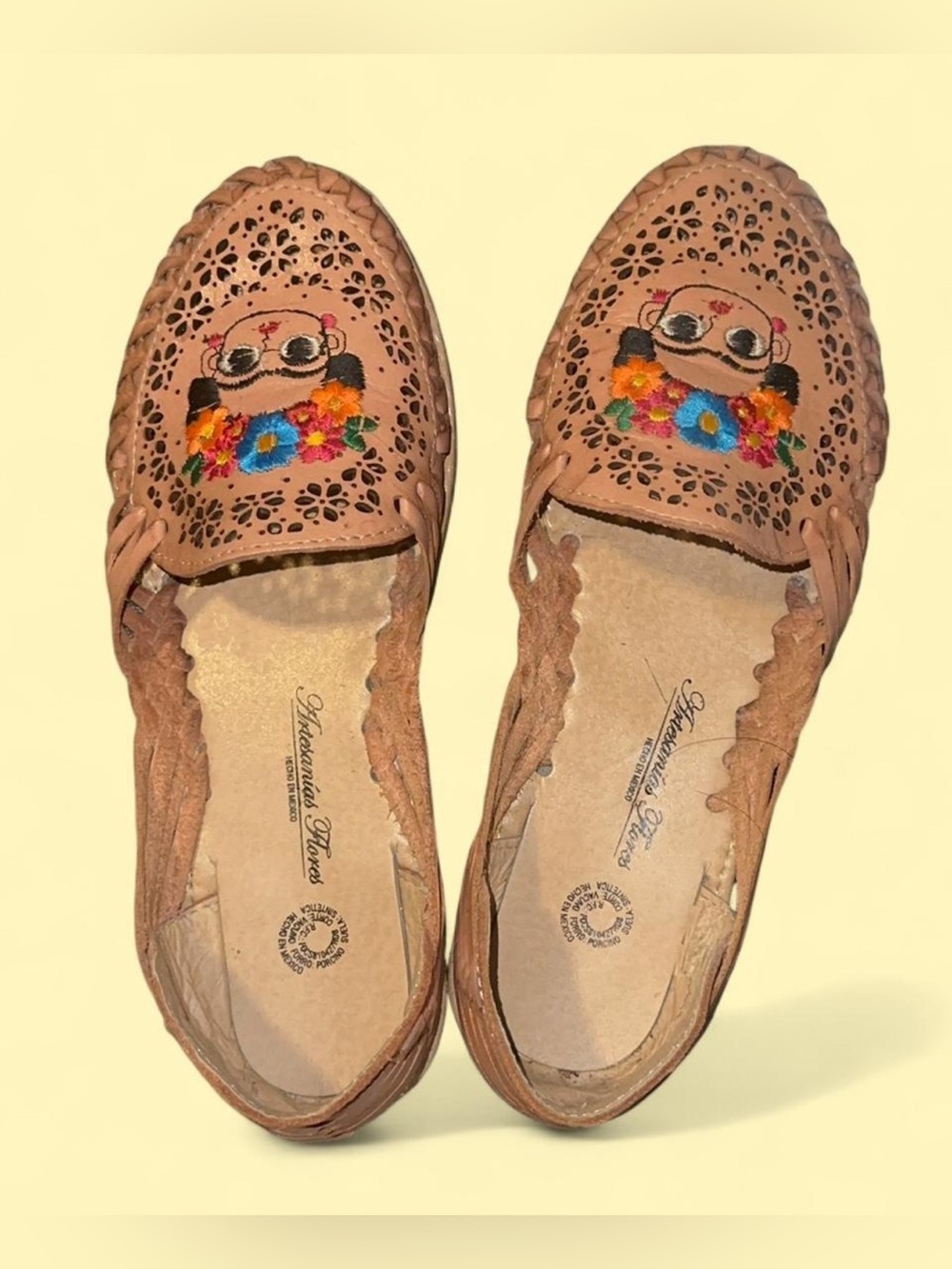 Artisanal Tan Leather Slip-On Flats with Embroidered Floral Detail Frida khalo